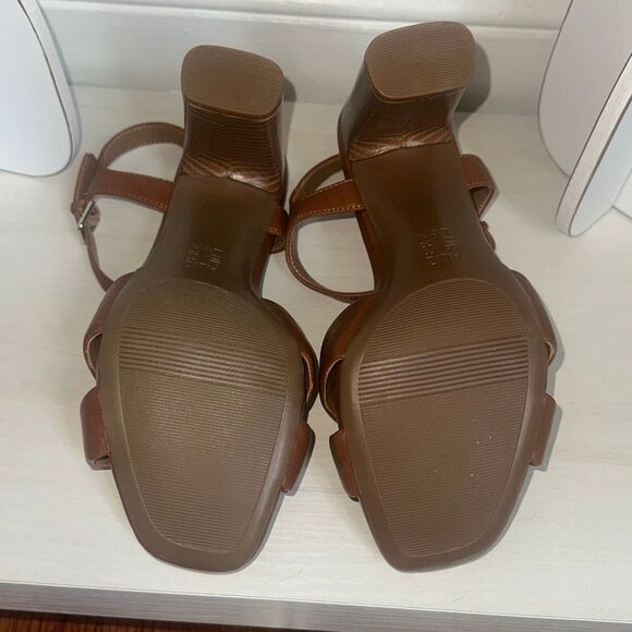 NWT Naturalizer Chunky Sandals - Picture 4 of 6